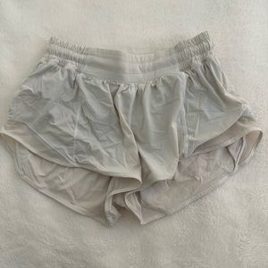 lululemon hotty hot shorts, size 6, 2.5 inseam (like new!)